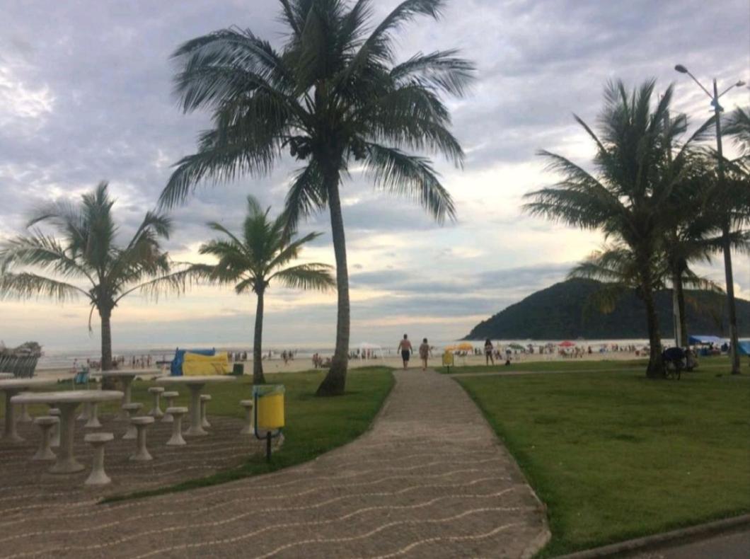 Апартаменты Apartamento Praia Bertioga Frente Mar Экстерьер фото